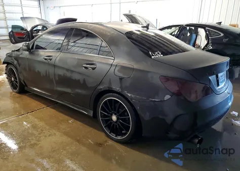 2014 Mercedes-Benz Cla 250 z USA, uszkodzony, nr VIN WDDSJ4EBXEN028329